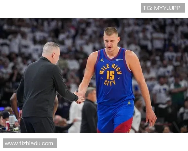 约基奇三双创历史新高掘金队强势锁定西部第一荣耀