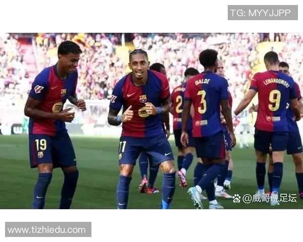 巴萨与曼联激战7月27日友谊赛精彩回顾与分析 巴萨与曼联激战7月27日友谊赛精彩回顾与分析