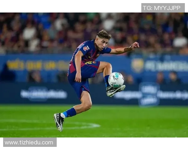 巴萨主场迎战华伦西亚力争三分巩固联赛领先地位