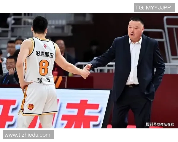 山东男篮球迷期待21-22赛季球队能重返CBA巅峰