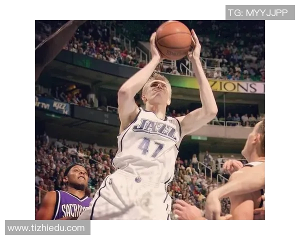 奇才全明星后卫拉塞尔-威斯布鲁克本赛季状态回暖:重现MVP风采 奇才全明星后卫拉塞尔-威斯布鲁克本赛季状态回暖:重现MVP风采