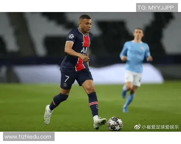 欧冠新球科技革命:内置智能芯片实时追踪射门数据提升比赛分析 欧冠新球科技革命:内置智能芯片实时追踪射门数据提升比赛分析