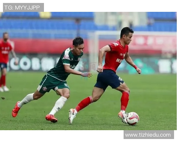 梅县铁汉迎战武汉卓尔争夺中甲联赛重要积分的激烈对决