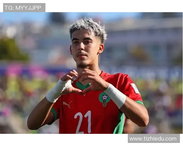 西班牙与摩洛哥下半场激战回顾精彩瞬间与战术分析